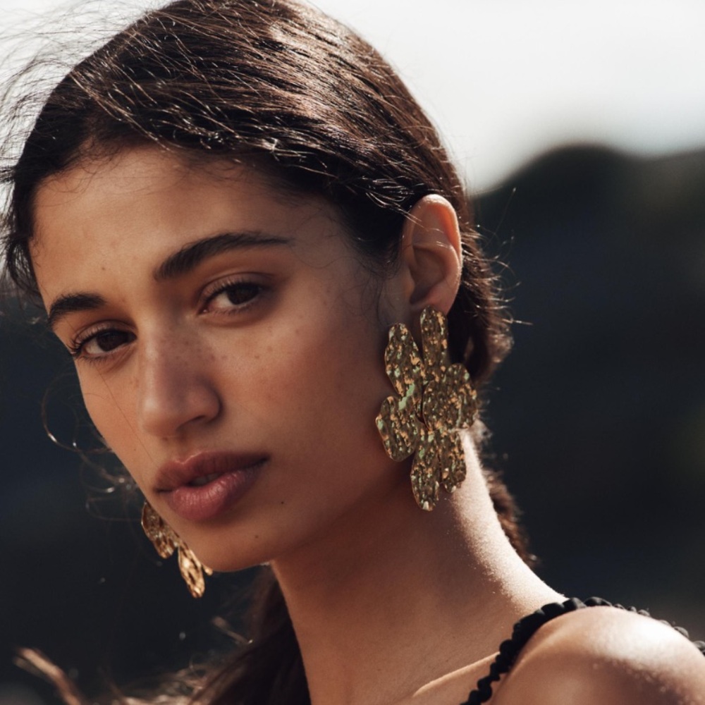 Zara NWT maxi floral gold earrings 1856/114
